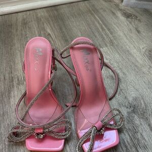 Maxx New York Pink Heels with Bow Accent